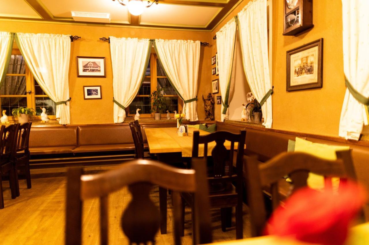 Gasthof Engel Кауфбойрен Екстериор снимка
